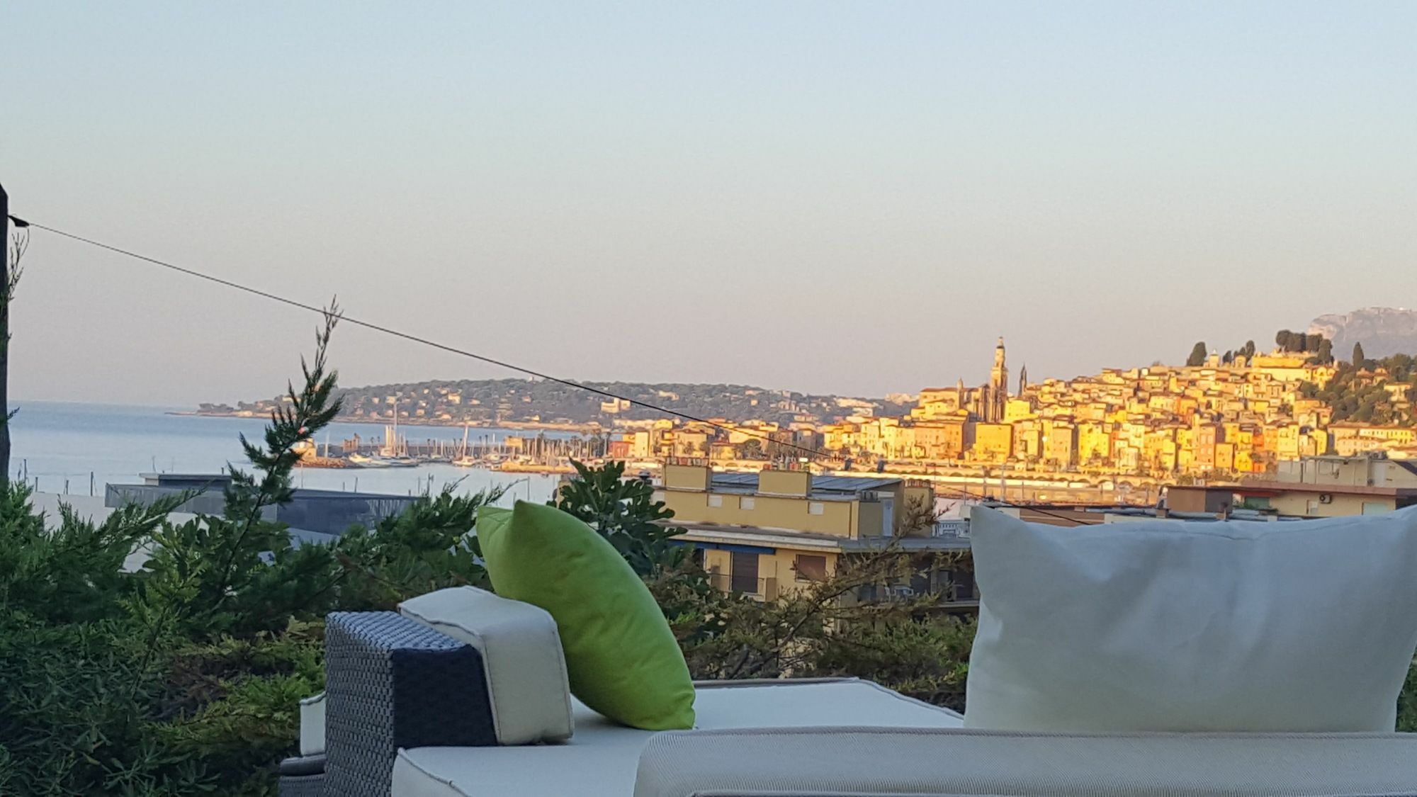 Cap Au Sud,Vue Panoramique Mer,Piscine Menton Exterior foto